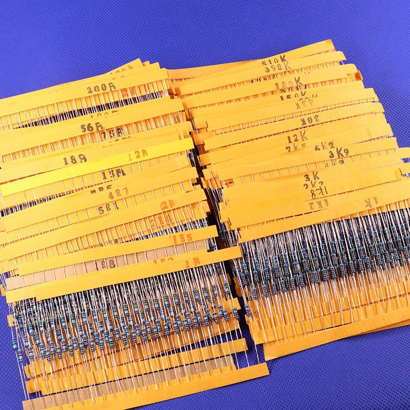 paket resistor box 2600pcs / Set Resistor Film 130 Values 1 / 4w 0.25w 1% Bahan Metal