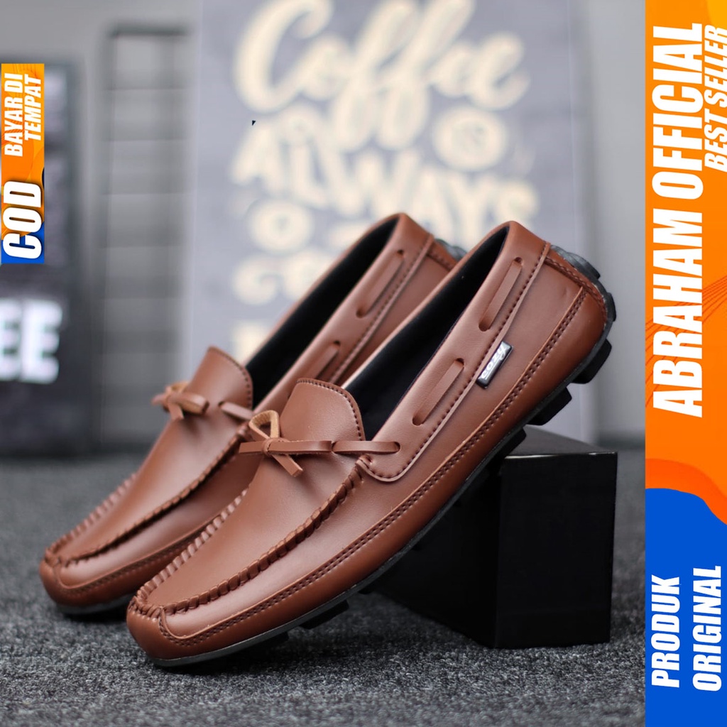 Sepatu Slip On Casual Anti Slip Kerja Santai Hitam Pria Abraham Houston