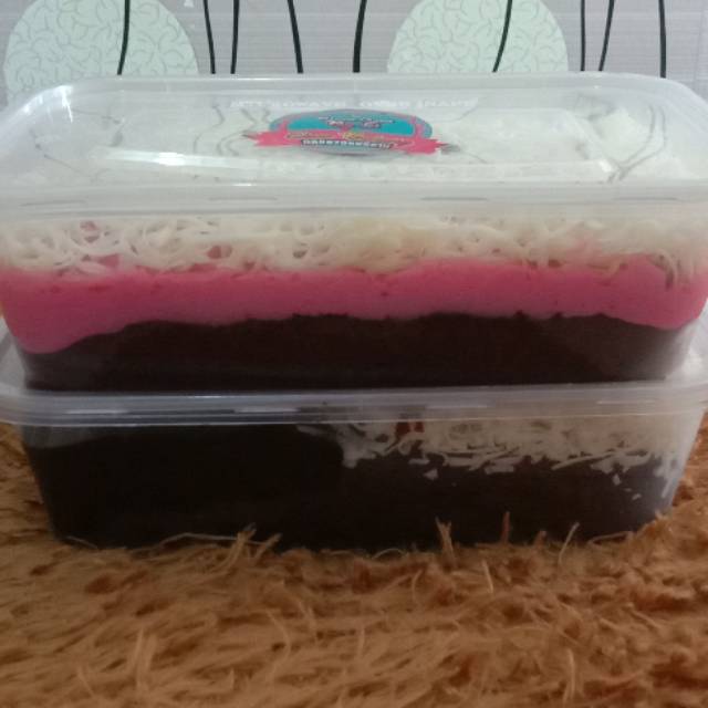 

Brownies lumer strawberry keju dan cokelat keju