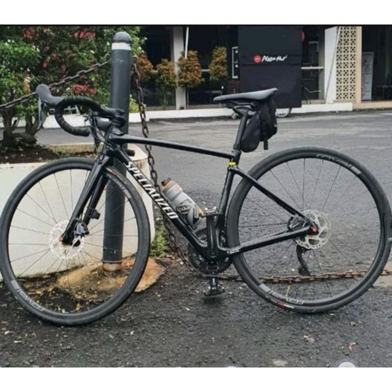 Sepeda Roadbike Specialized Roubaix Carbon Fact 10r . Bike Balap Size 49cm Groupset Shimano ultegra