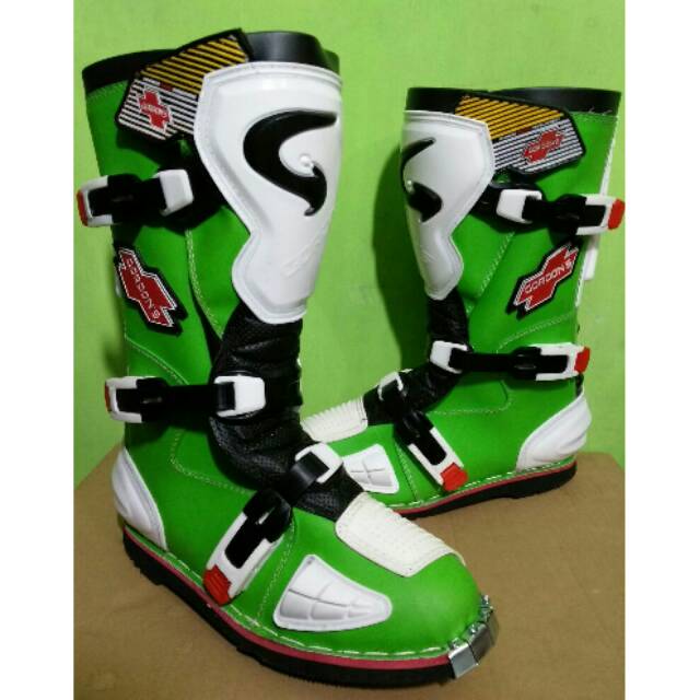 Sepatu cross gordonz A04 motif