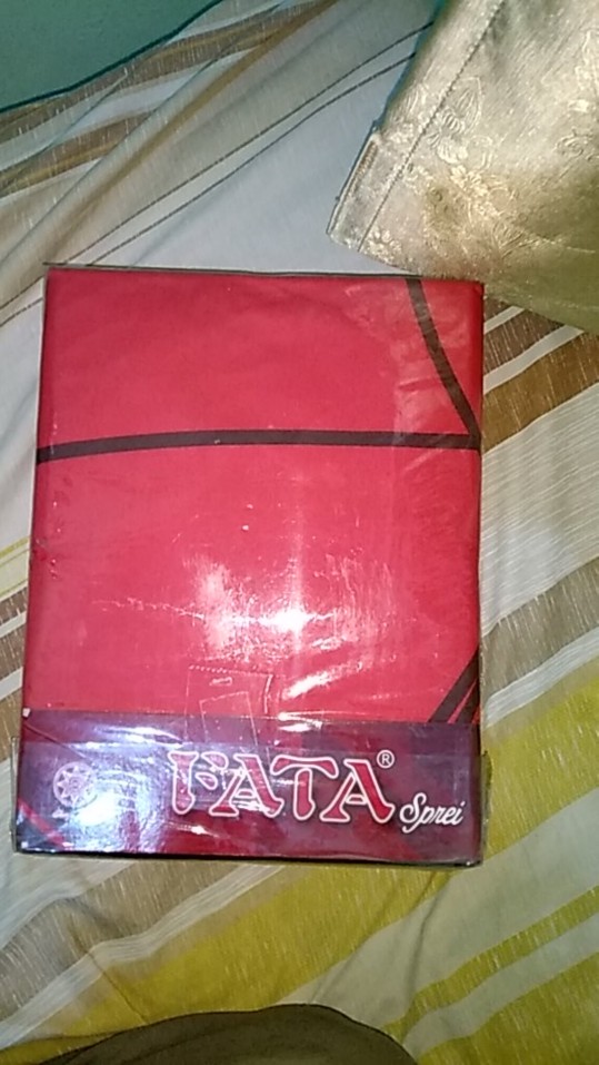 Fata - Sprei Motif Blackberry Ukuran King 180x200 / Queen 160x200