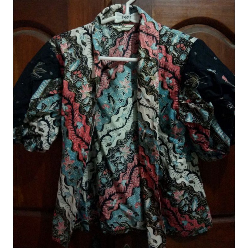 Preloved Outer Batik