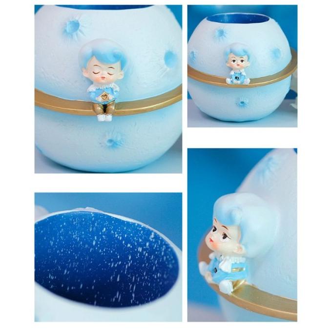 

RAN TEMPAT PENSIL BENTUK BULAT MOTIF PANGERAN BULAN BAHAN RESIN UNTUK DFDS524545