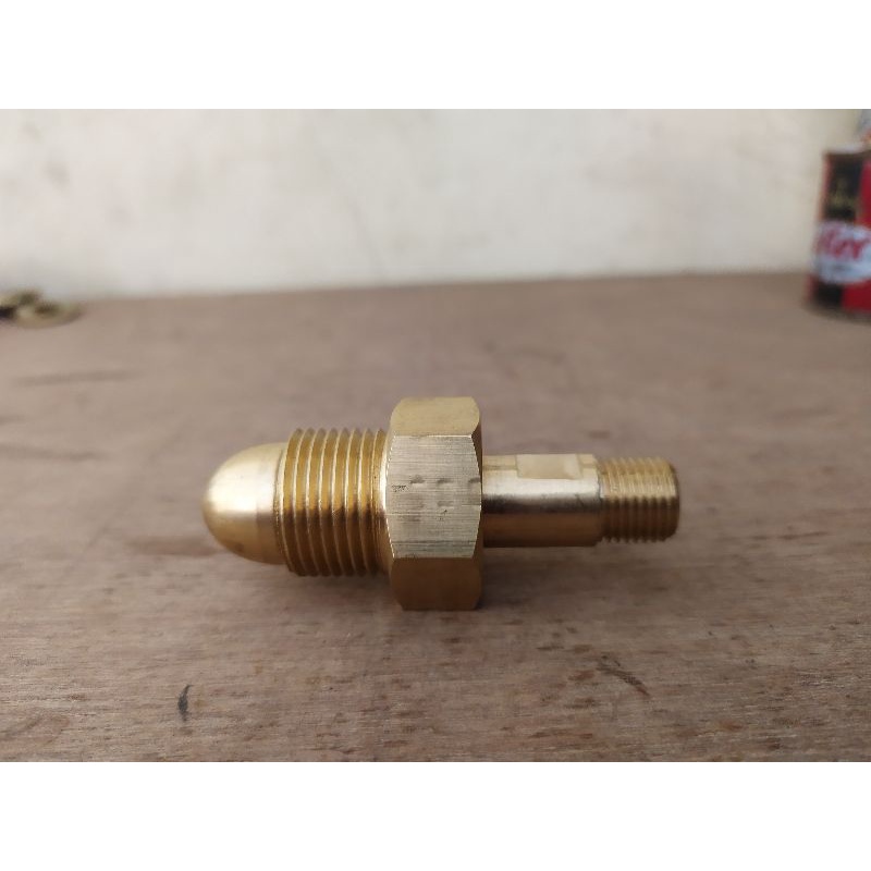 Nepel Tabung Oksigen -Drat Masuk 5/8 -Drat Luar 1/4