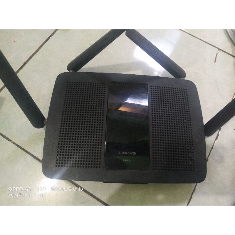 LINKSYS Model EA8500