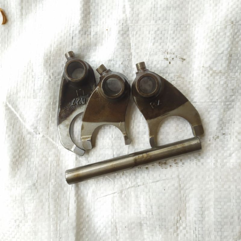 Cakar Rasio Transmisi Tiger Revo Tiger 2000 original