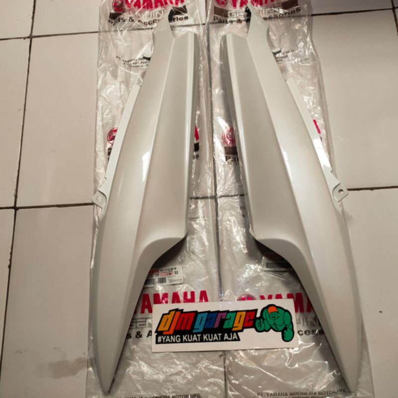 body belakang Mio sporty putih original bodi samping Mio sporty putih ori body samping Mio lama puti