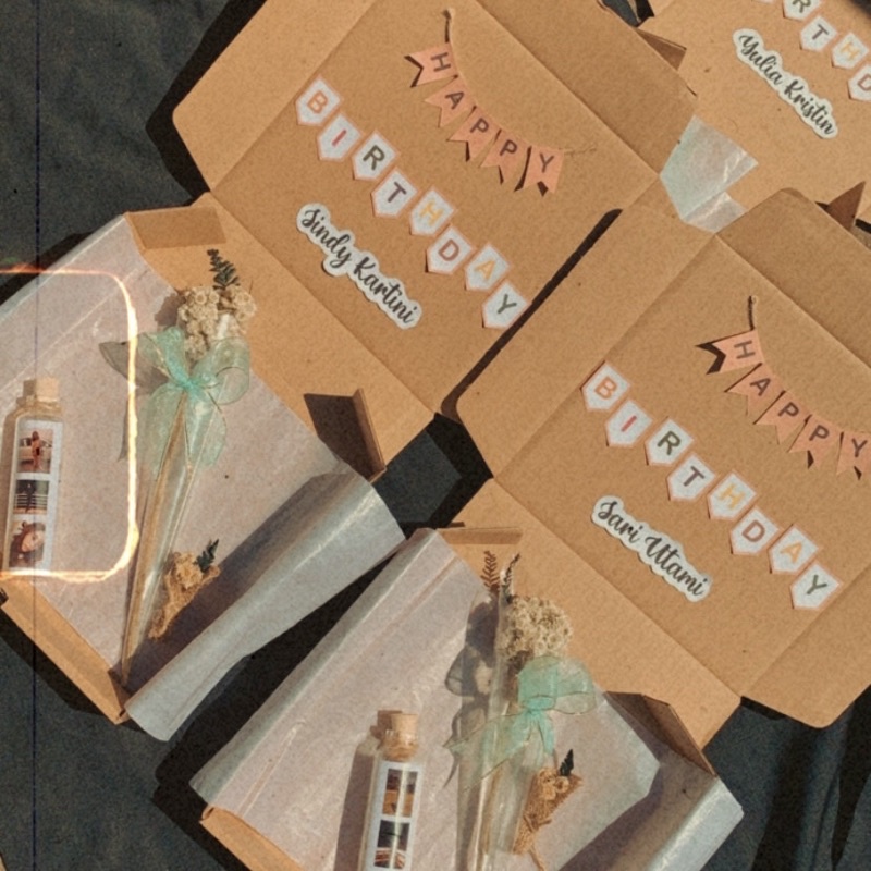 

HAMPERS GIFT BOX BIRTHDAY RIBBON GIFT BOX MURAH HAMPERS LUCU DAN UNIK BY KADOQOE