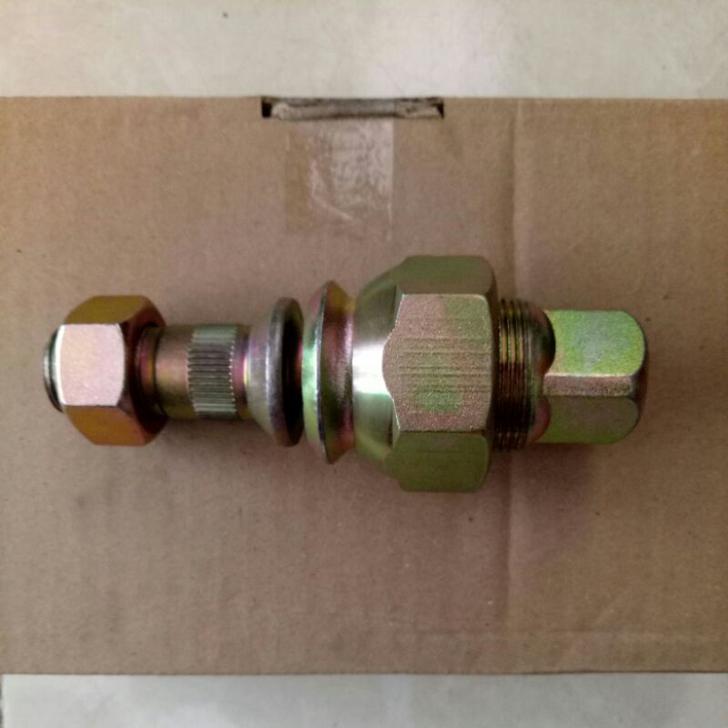 Baut Roda Belakang Kanan Canter Merk Mitsubishi Asli