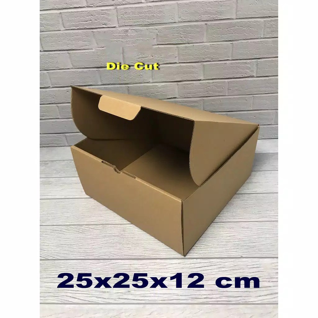 

Kardus 25 x 25 x 12 cm.. Die cut kotak untuk Kue Tart - Aksesoris - dll model box pizza