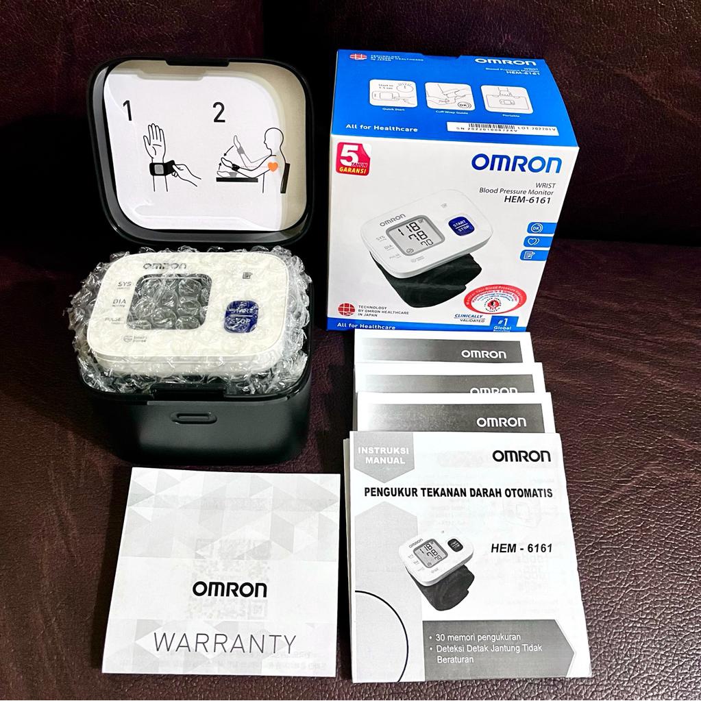 TENSIMETER DIGITAL PERGELANGAN TANGAN OMRON HEM 6161 / OMRON WRIST BLOOD PRESSURE MONITOR HEM 6161