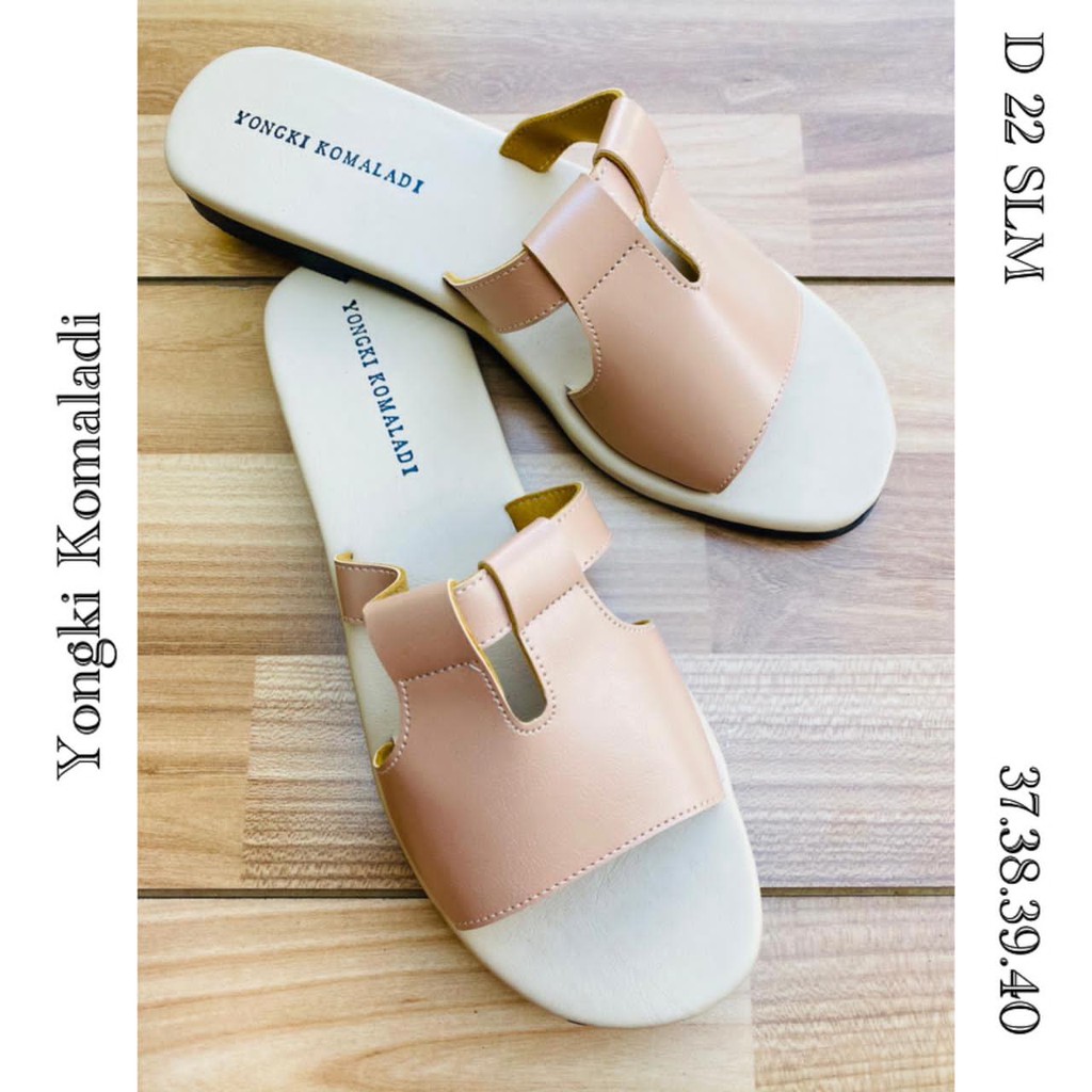 sandal slip D22 salem