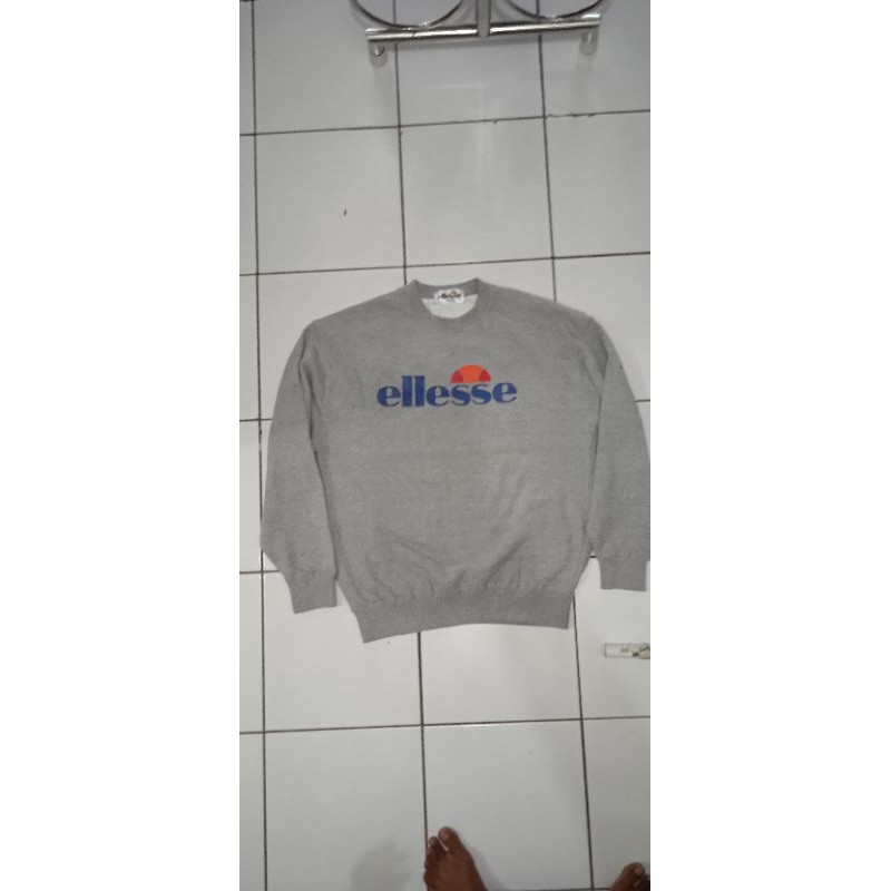 crewneck ellese