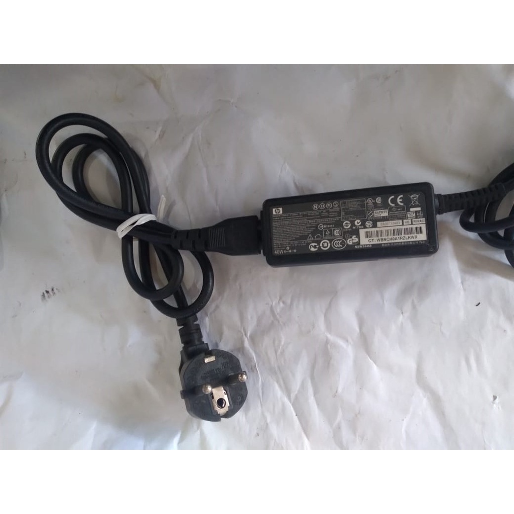 CHARGER HP MINI 19.5V 2.05A 40W 4.0-1.7 Mm HSTNN-DA18 ces netbook bekas normal