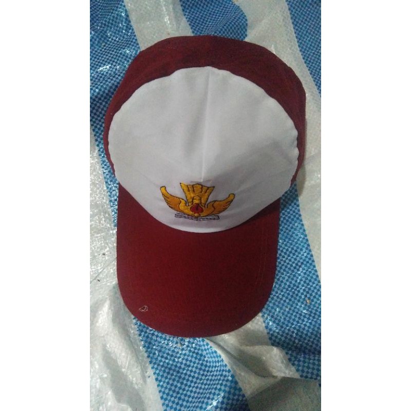 

atribut sekolah