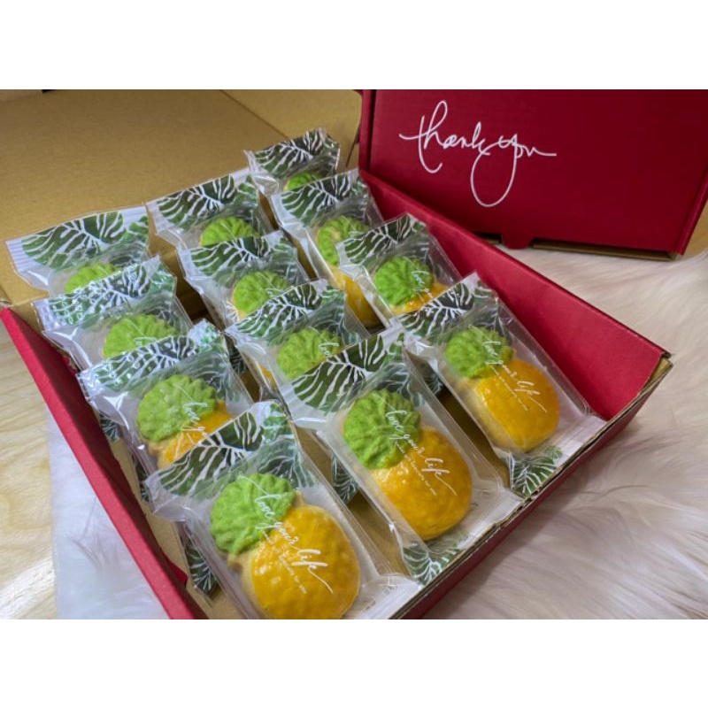 Hampers Lebaran Nastar Taiwan Premium Pineapple Cake isi 12 pcs. Nastar Premium berbentuk Nanas