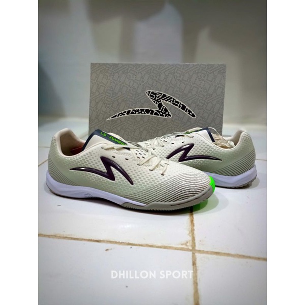 Sepatu futsal specs LS OMEGA RUNTUBOY IN