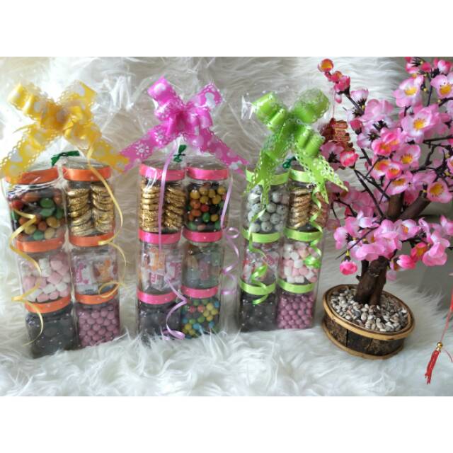 

Paket coklat lebaran parcel lebaran delfi lagie/coklat toples