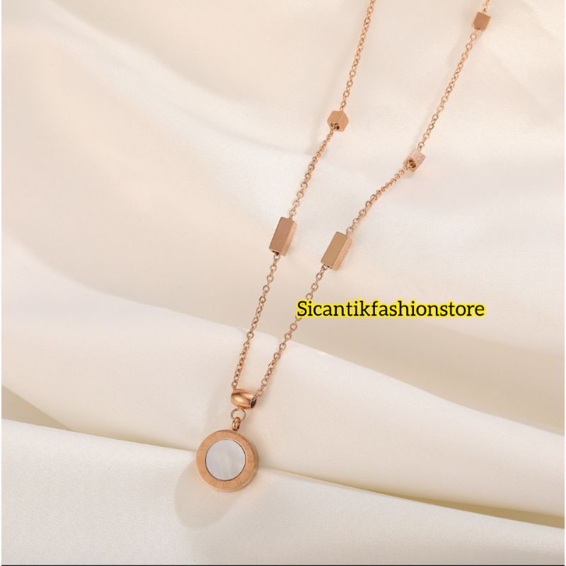 Kalung Wanita Rose Gold Titanium Liontin Angka Romawi Bolak balik Terbaru Terlaris Anti Karat selamanya Kalung Titanium Wanita Kekinian Mewah Kalung Wanita Korea Liontin Angka Romawi