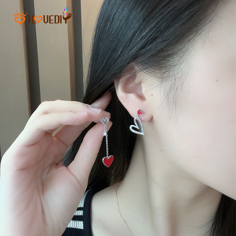 1 Pasang Anting Stud 925 Silver Needle Bentuk Hati Asimetris Warna Merah Untuk Wanita