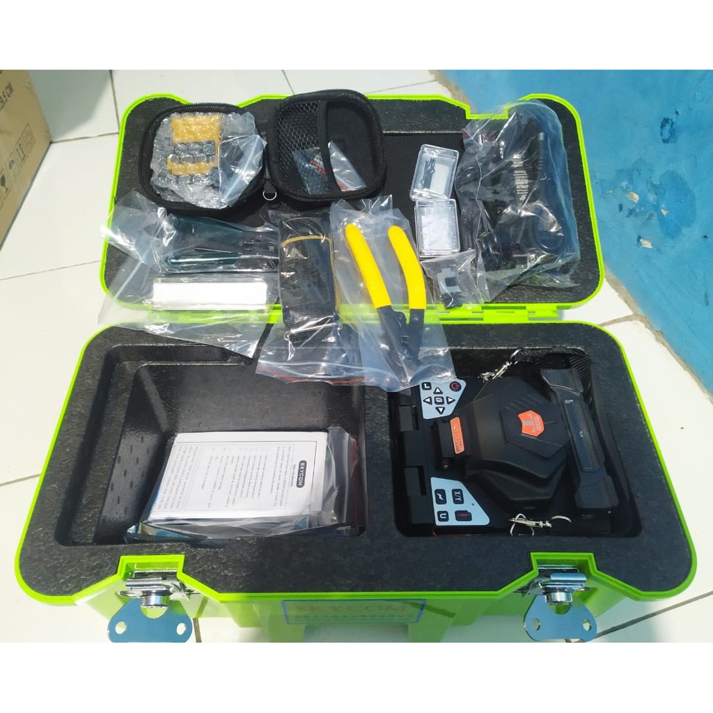 Splicer Skycom T208 Optical Fusion Splicer Splicing Machine (alat sambung kabel fiber optik)