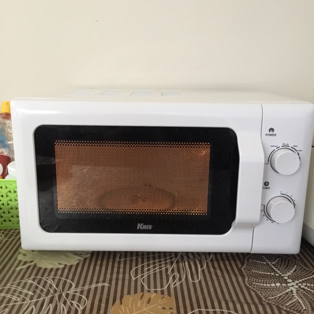 KRIS microwave oven