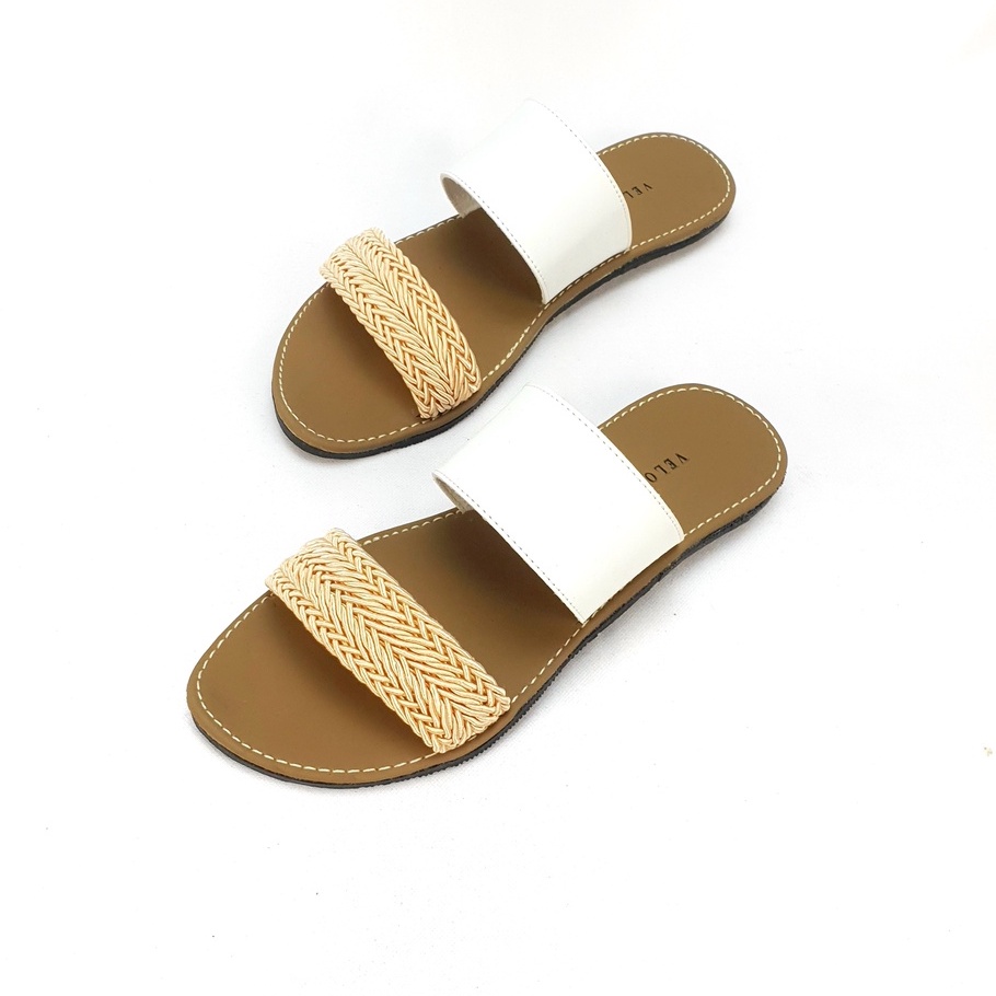 Sandal Kulit Wanita Sendal Kulit Sintetis Nonslip Sandal Slop Sandal Flat Sandal Wanita Anti Licin  Velonesia - Elena