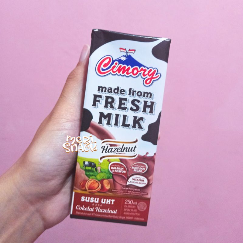 

Cimory Fresh Milk Susu UHT Hazelnut 250ml