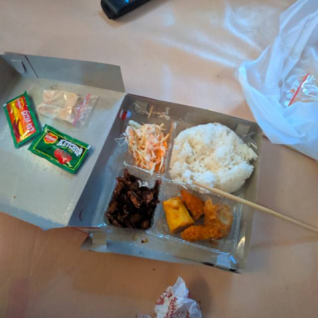 

Makan siang