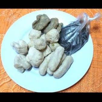 

pempek nikmatnyo