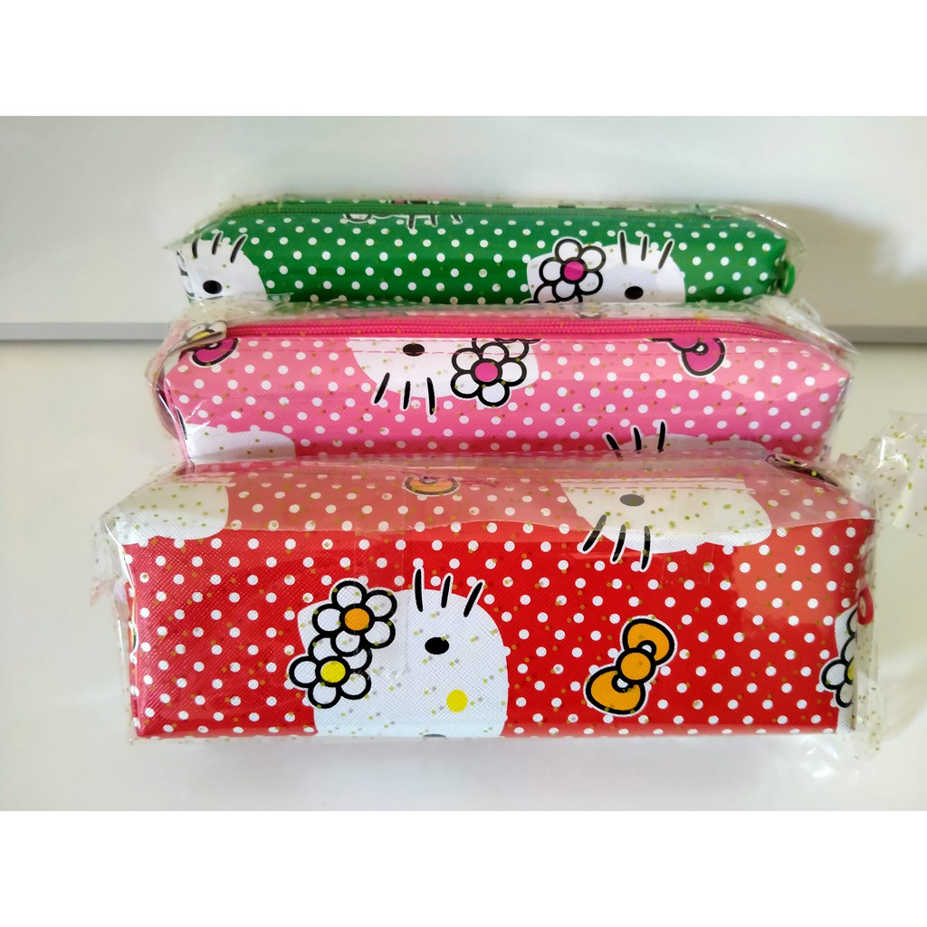 

Kotak Pensil Dompet Hello Kitty