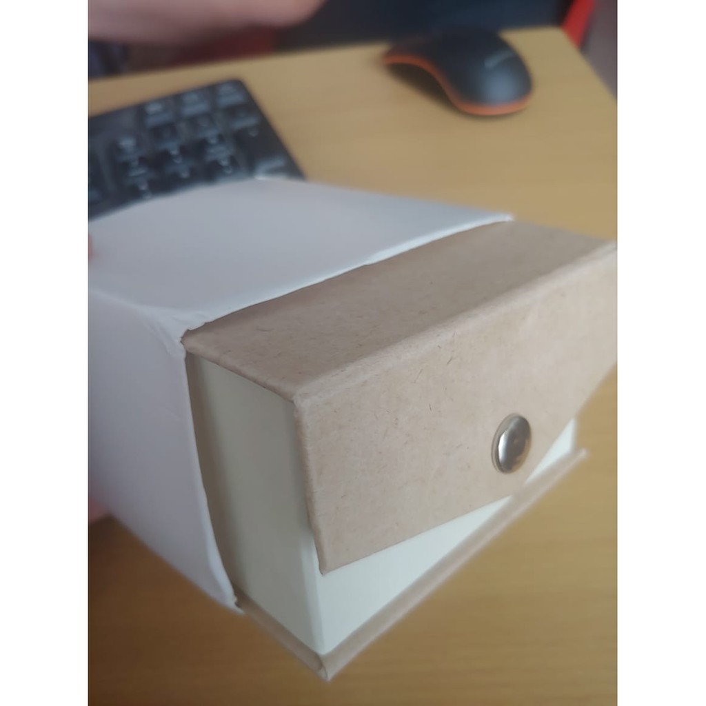 

Box jam / AMAN / BAHAN KARDUS TEBAL DAN KUAT
