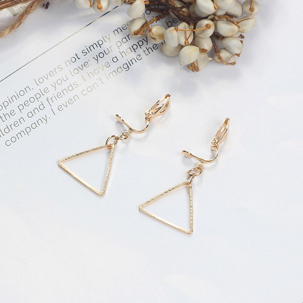Anting Klip Bentuk Bulat Bintang Segitiga Geometris Bahan Logam Lapis Emas Perak Untuk Wanita