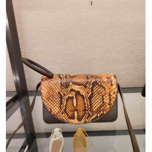 Acrylic Handle Wristlet Clutch Charles And Keith Original (Jastip) CK2-70671123