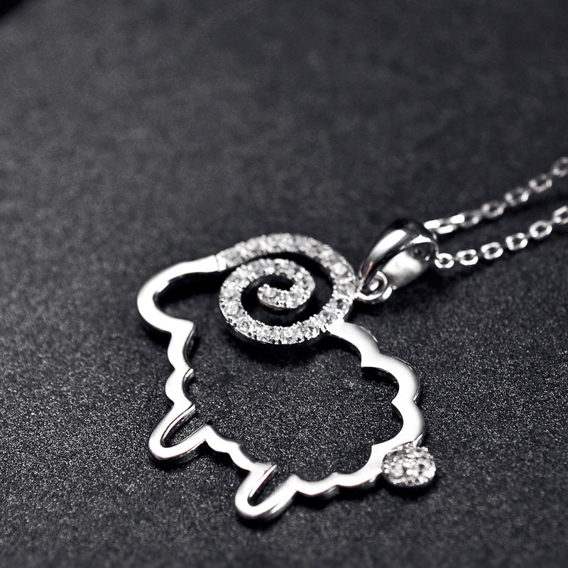 [Ready Stock]Cute Fashion Sheep Crystal Pendant Animal Necklace