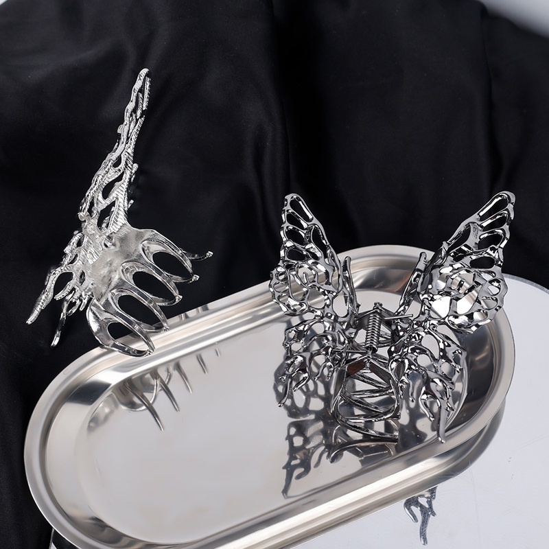 Jepit Rambut Model Butterfly Hollow Bahan Metal Gaya Vintage Untuk Wanita