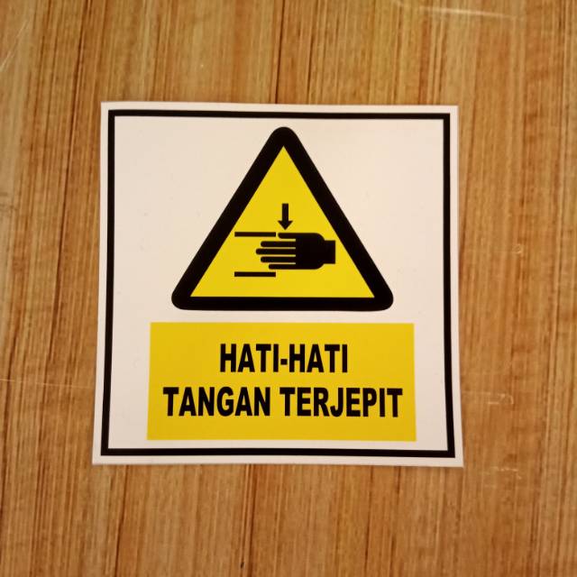 

Stiker K3 rambu safety. Hati hati tangan terjepit. UK 10x10cm