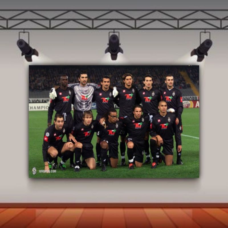 Poster dinding squad Juventus 2001 2002