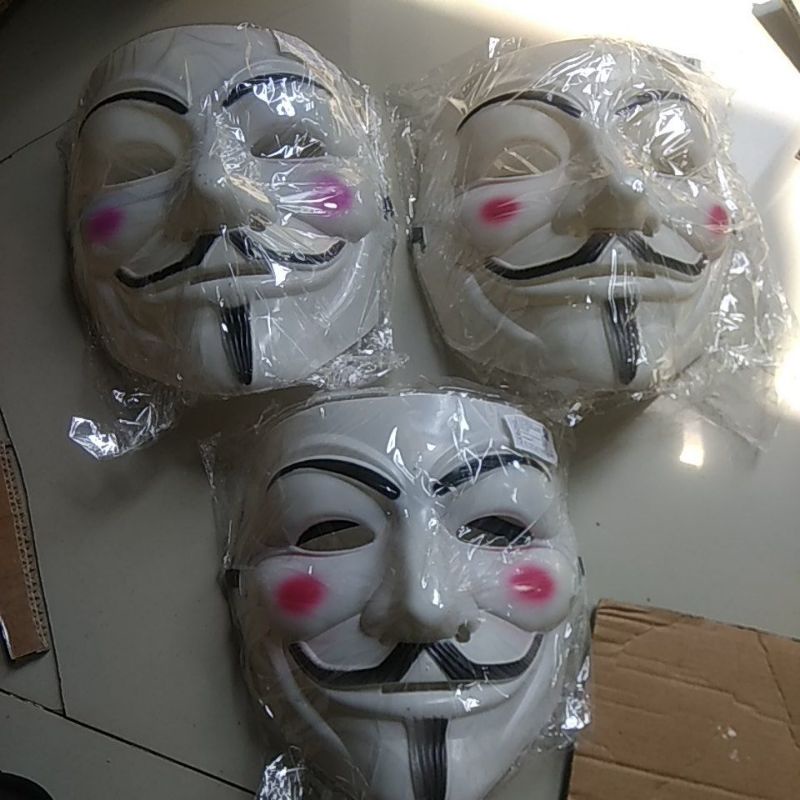 Mainan topeng hecker