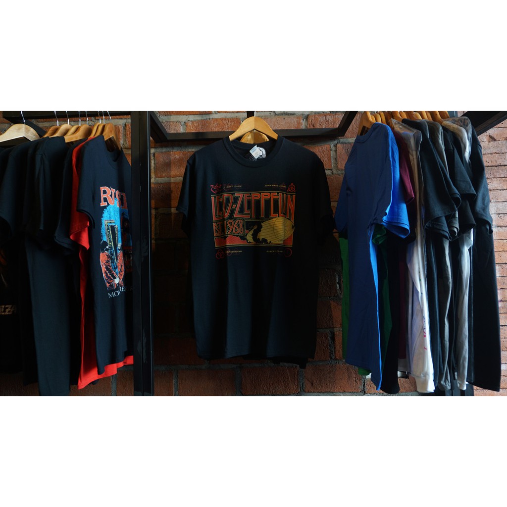 LED ZEPPELIN - ZEPPELIN AND SMOKE T SHIRT