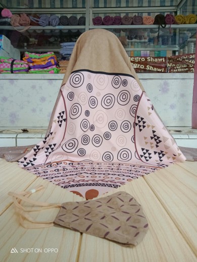 Hdp25 Baskom Lipat Tempat Cuci & Peniris Beras, Buah Dan Sayuran Foldable Elastis Minimalis