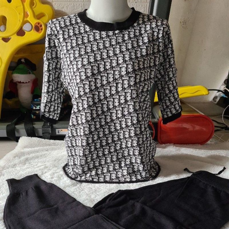 Setelan wanita rajut premium import motif Dior