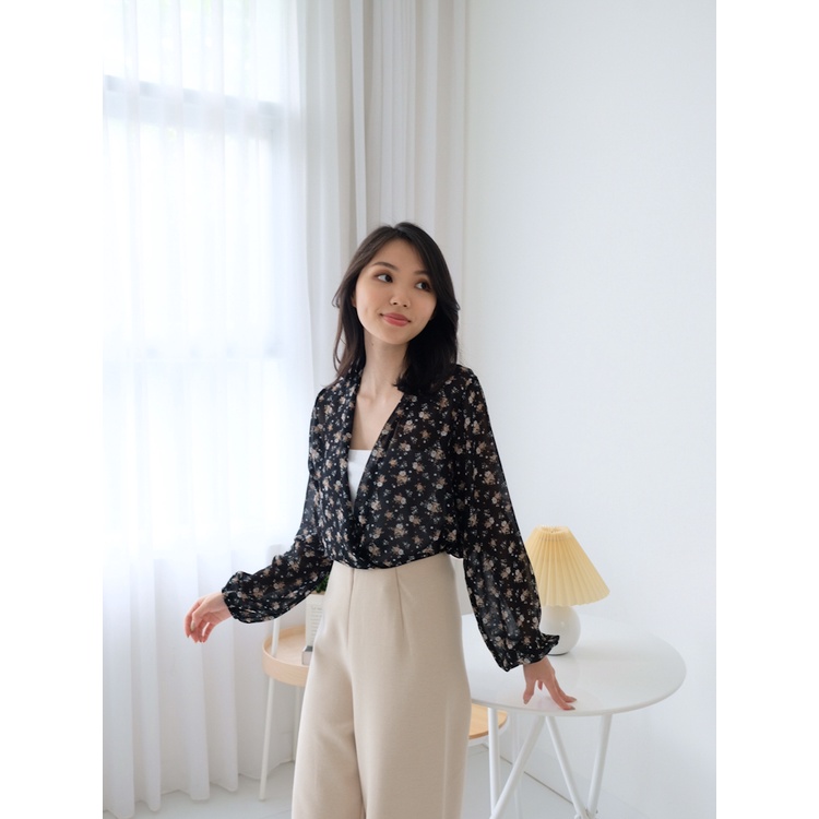 T-0414 Blouse Floral Overslag Cerutti Pattern-4