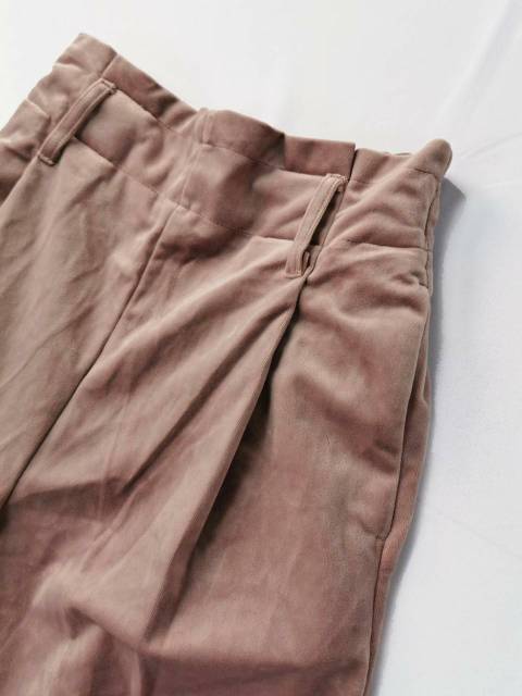 UNIQLO by GU black velvet cullote pants