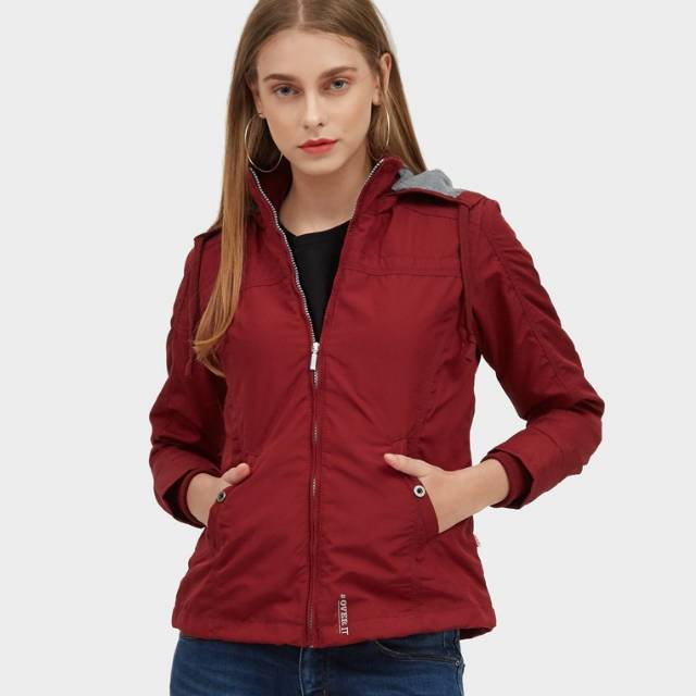 Jaket parasut warna maron,  jaket parasut anti air, jaket parasut brand Ako, jakethoodie,jaketwanita
