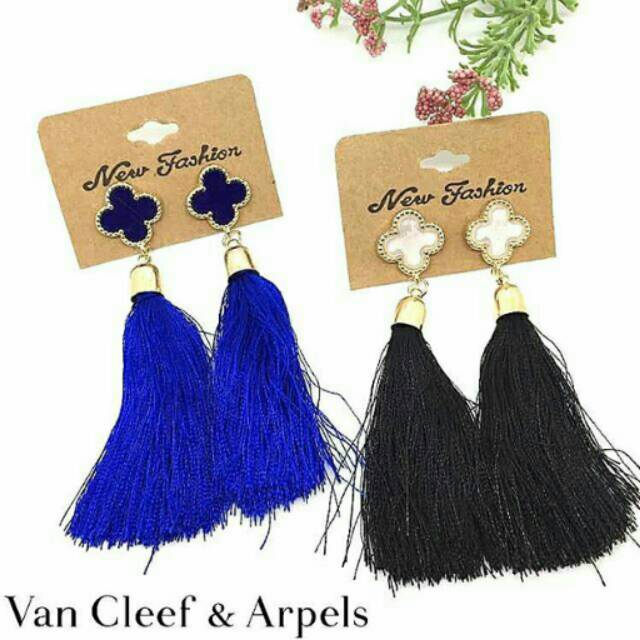 VAN CLEEF & ARPELS EARRINGS