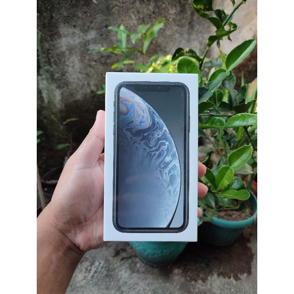 XR 64 GB BLACK BNIB NEW SEGEL IBOX BELUM AKTIFASI
