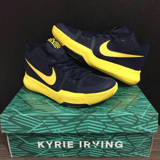 sepatu basket kyrie 3