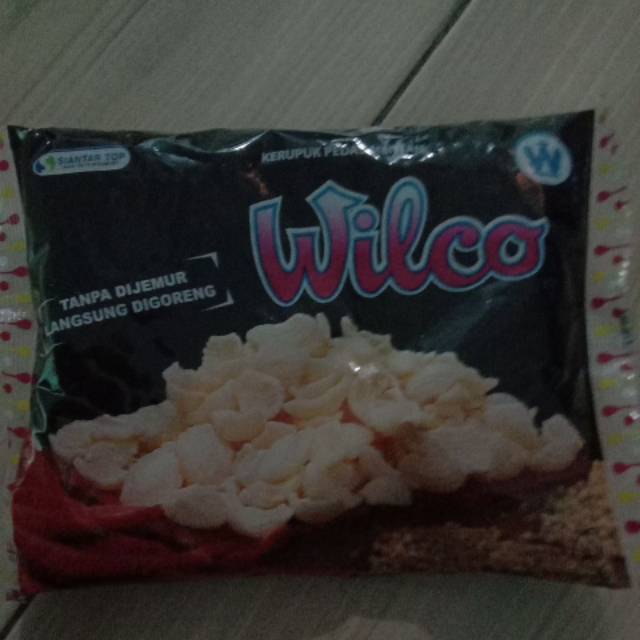 

Krupuk pedas mentah